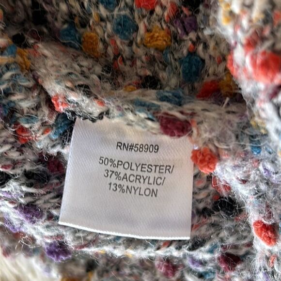 Chelsea and Violet turtleneck size small - Picture 15 of 16